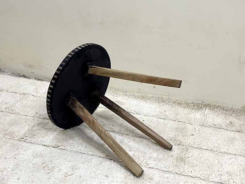 Handmade Walnut and Resin Side Table – Modern Mid-Century Round Accent Table for Elegant Interiors